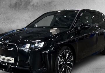 BMW iX 4.515 km 79.600 &euro; Krefeld 47800