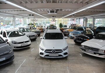 Mercedes-Benz A 180 285.000 km 14.990 &euro; Essen 45356