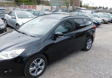 Ford Focus 302.678 km 2.699 &euro; Mülheim 45473