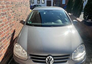 VW Golf 127.600 km 3.490 &euro; Neuss 41464