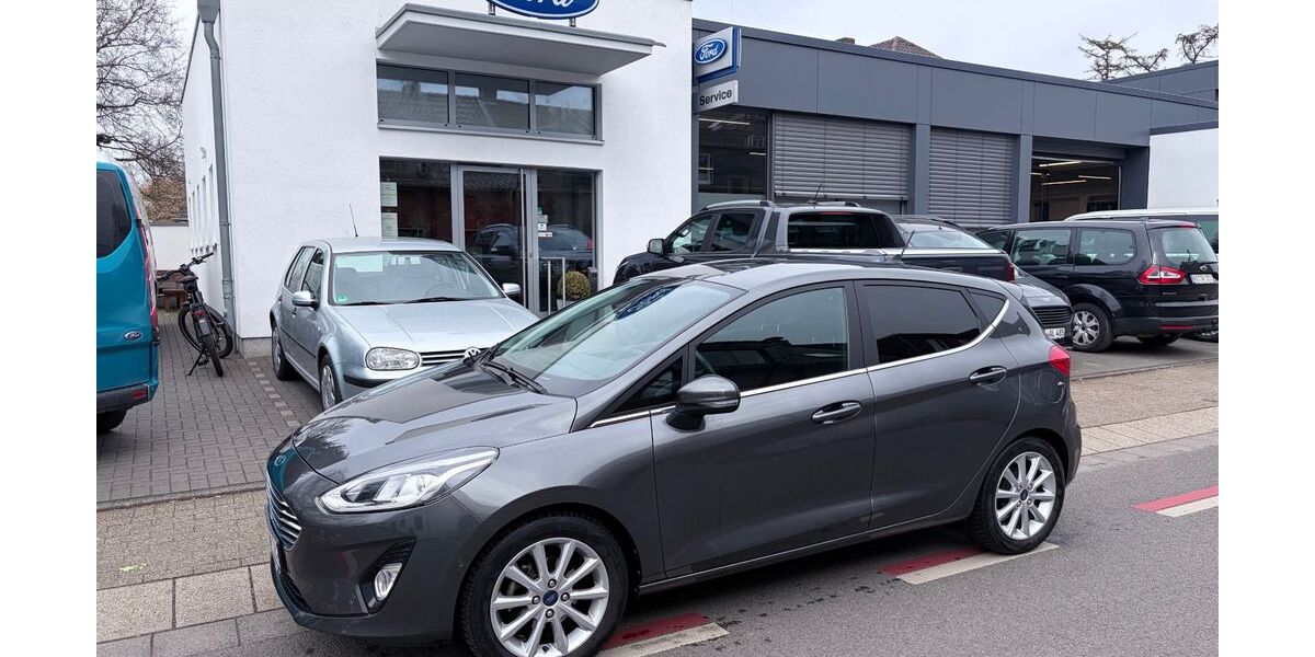 Ford Fiesta 37.000 km 15.990 &euro; Krefeld 47839