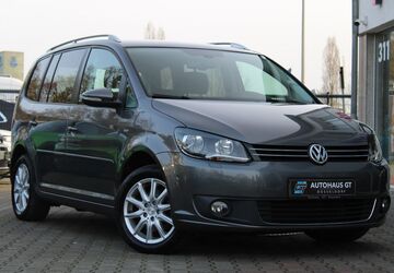VW Touran 156.658 km 9.999 &euro; Düsseldorf 40625