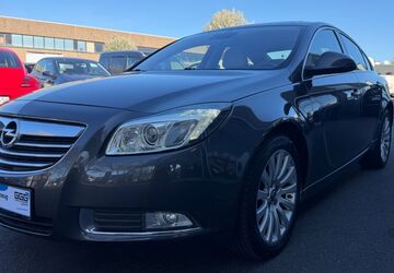 Opel Insignia 175.517 km 6.990 &euro; Düsseldorf 40233
