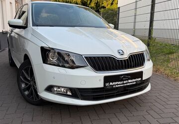 Skoda Fabia 58.595 km 12.490 &euro; Moers 47441