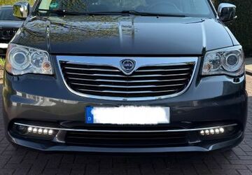 Lancia Voyager 160.500 km 15.900 &euro; Essen 45139
