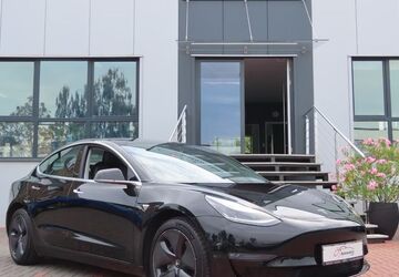 Tesla Model 3 77.532 km 23.900 &euro; Neuss 41469