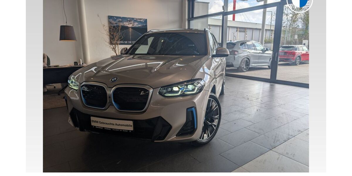 BMW iX3 42.499 km 39.850 &euro; Duisburg 47119