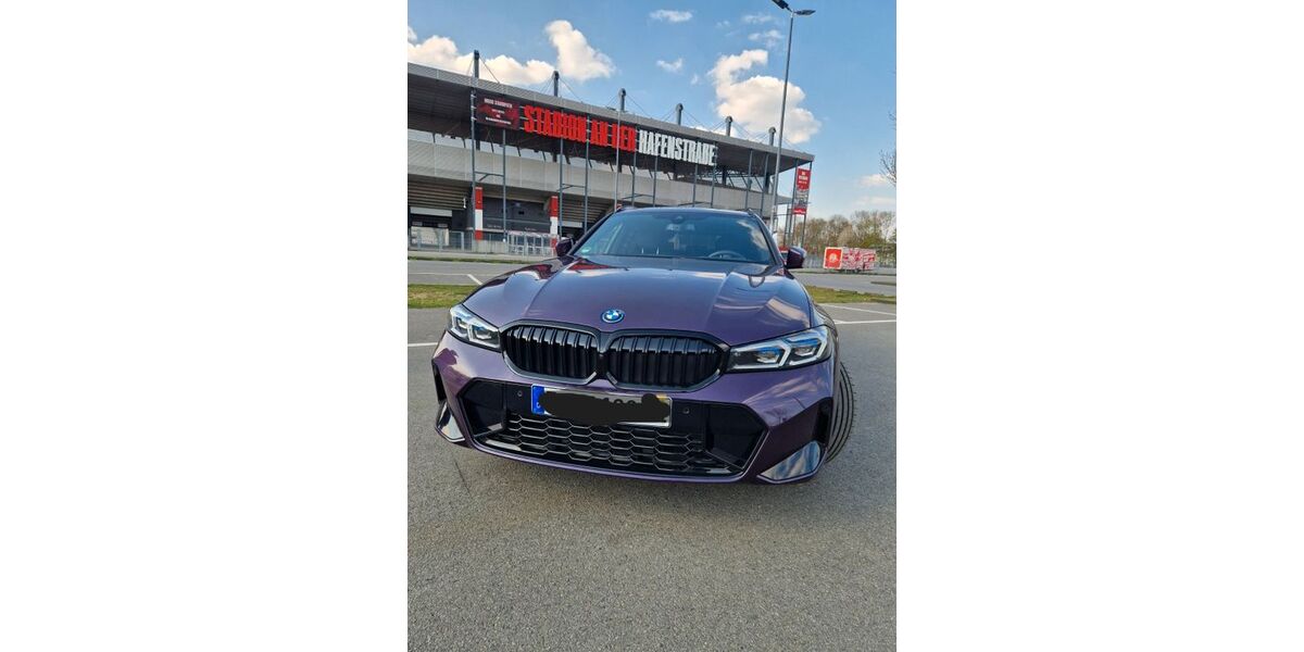 BMW 330 15.779 km 51.300 &euro; Essen 45329