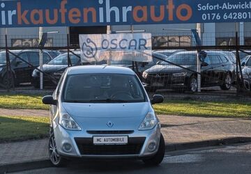 Renault Clio 168.000 km 2.499 &euro; Kempen 47906