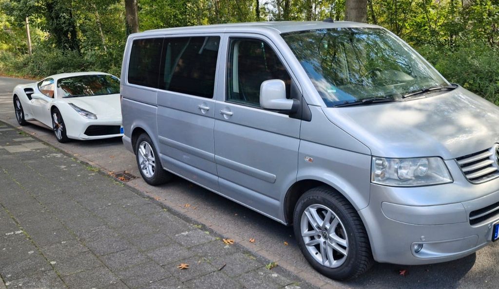 VW T5 Multivan 140.000 km 17.600 &euro; Moers 47443