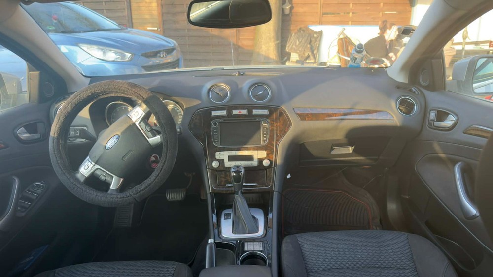 Ford Mondeo 218.000 km 4.000 &euro; Duisburg 47051