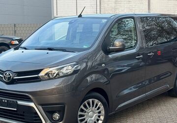 Toyota Proace (Verso) 139.000 km 25.999 &euro; Düsseldorf 40233