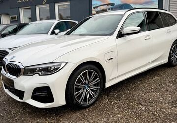 BMW 320 126.000 km 25.890 &euro; Mülheim and der Ruhr 45481