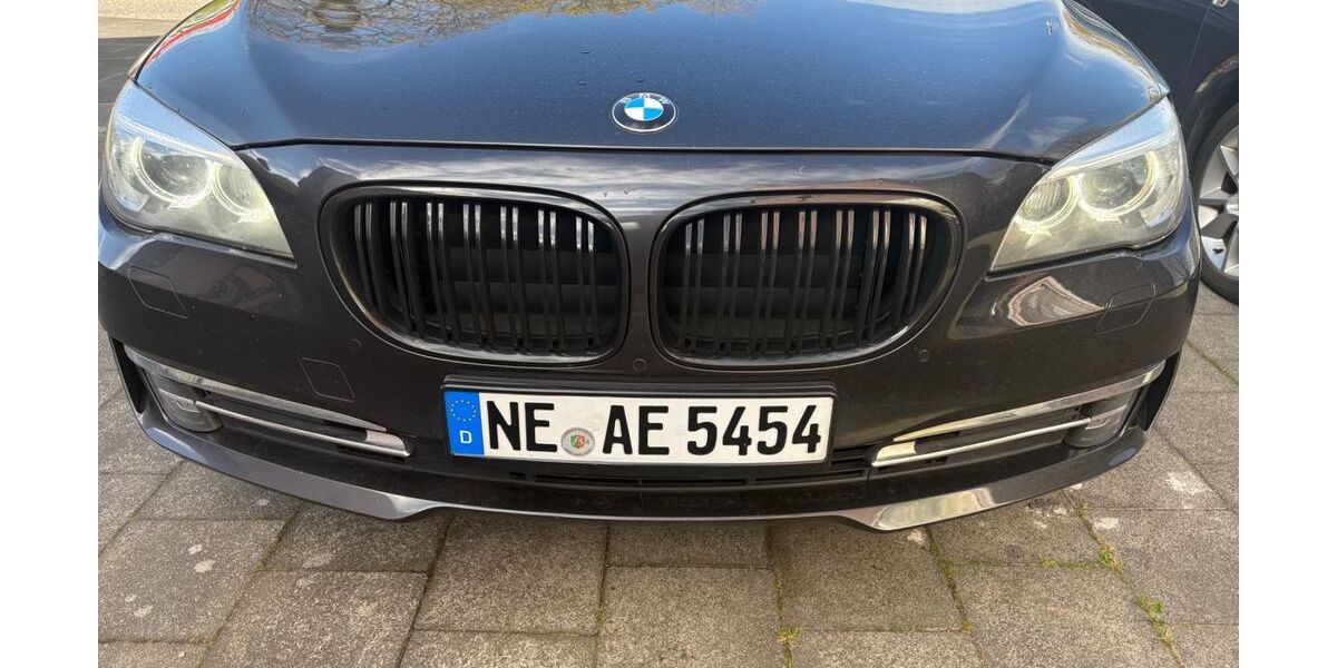 BMW 730 188.000 km 16.900 &euro; Neuss 41460