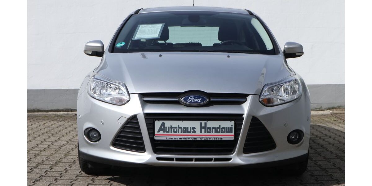 Ford Focus 86.830 km 6.490 &euro; Moers 47443