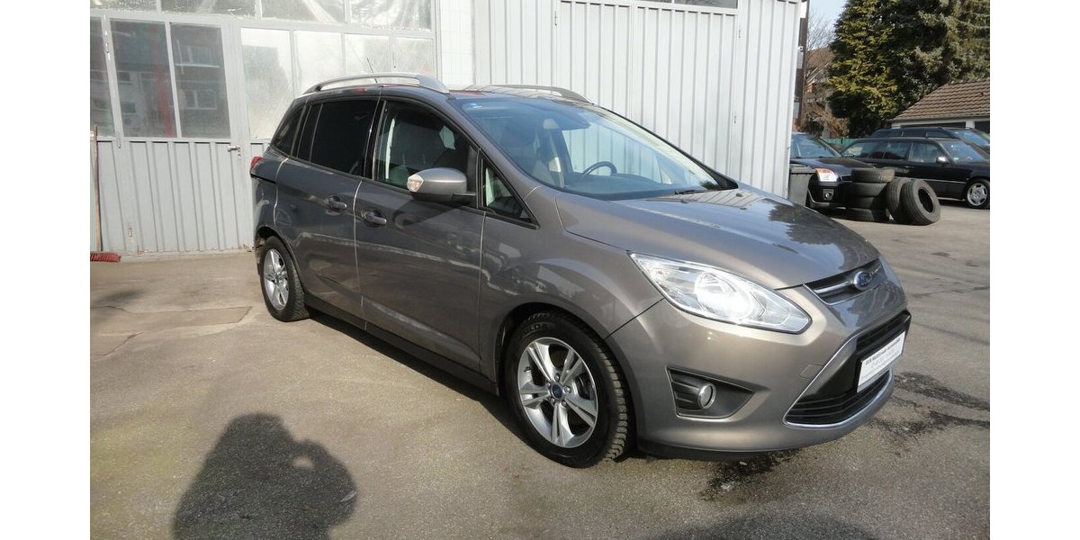 Ford Grand C-Max SYNC Edit. 1,6L/110KW Klima+SHZ+PDC 170.000 km 5.900 &euro; Neuss 41462