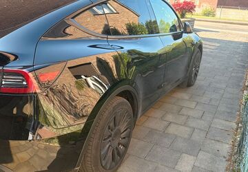 Tesla Model Y 51.000 km 32.100 &euro; Xanten 46509