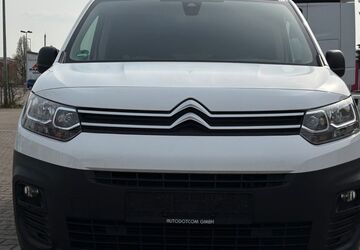 Citroen Berlingo 147.580 km 9.990 &euro; Duisburg 47055