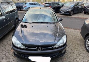 Peugeot 206 135.194 km 900 &euro; Düsseldorf 40239
