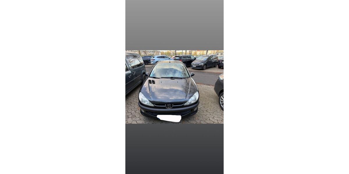 Peugeot 206 135.194 km 900 &euro; Düsseldorf 40239