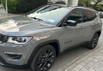 Jeep Compass 38.000 km 22.900 &euro; Düsseldorf 40479