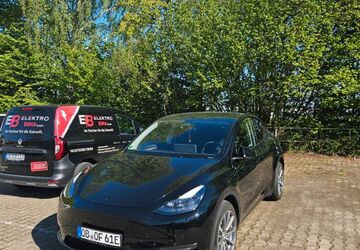 Tesla Model Y 56.407 km 29.999 &euro; Essen 45145