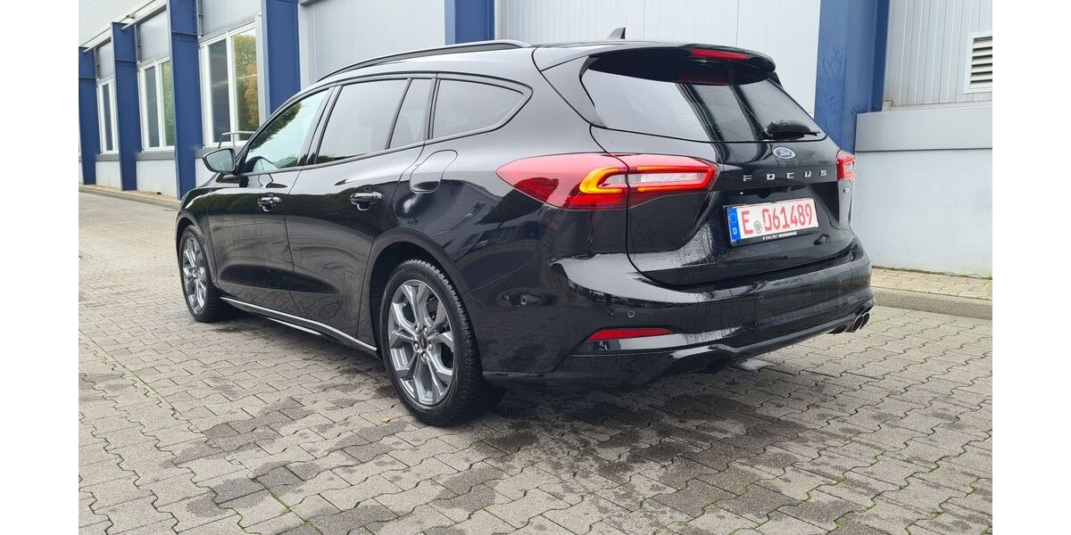 Ford Focus 21.400 km 19.599 &euro; Essen 45276