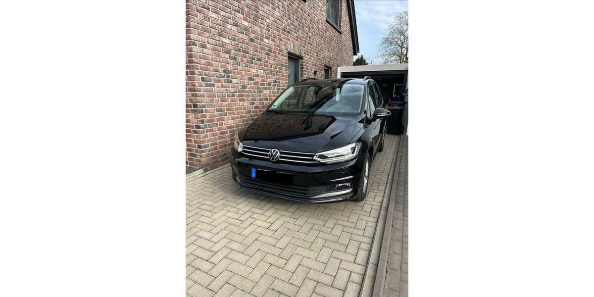 VW Touran 119.000 km 22.990 &euro; Kerken 47647