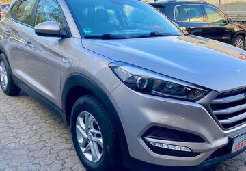 Hyundai TUCSON 101.240 km 12.999 &euro; Moers 47445