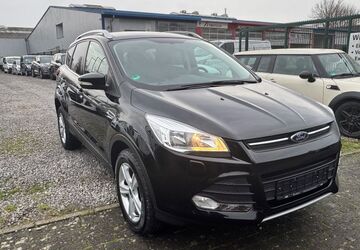 Ford Kuga 188.000 km 7.900 &euro; Geldern 47608