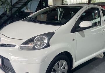 Toyota Aygo (X) 109.000 km 3.990 &euro; Rheinberg 47495